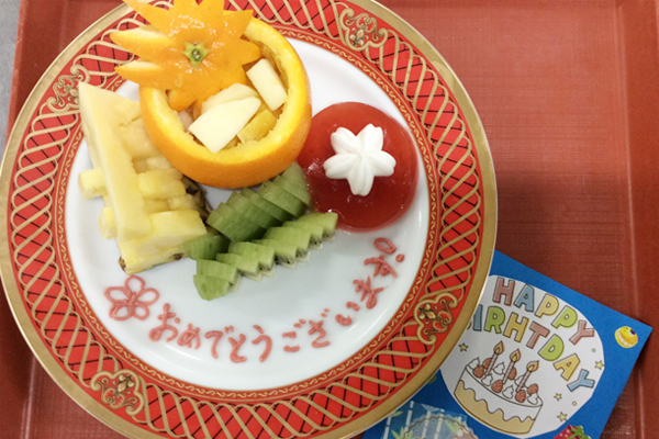 お誕生日プレート