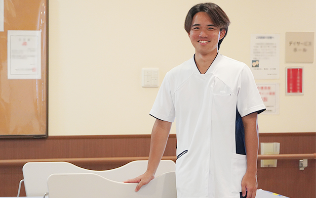 井手上　煌
