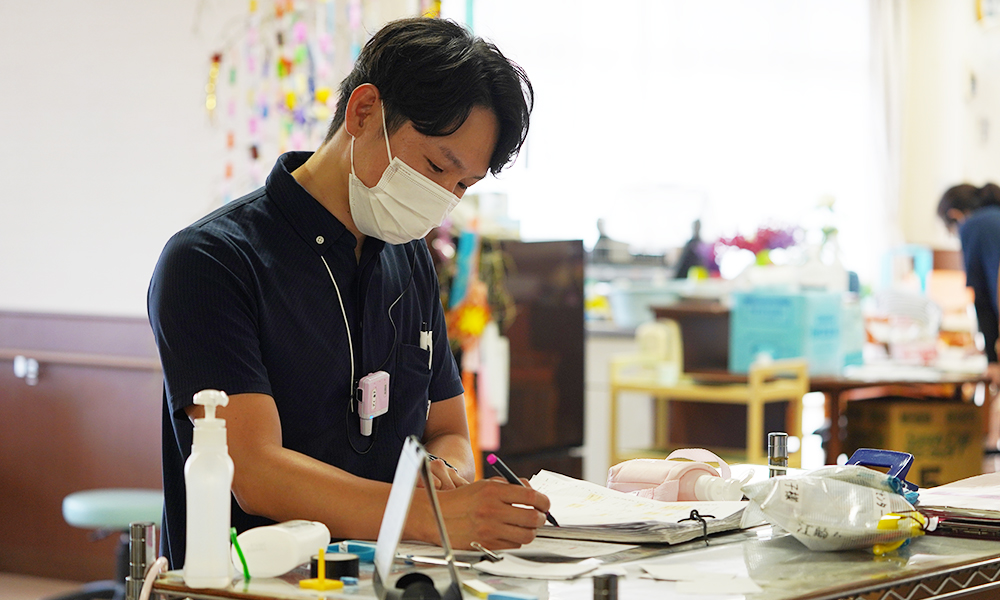 金子　亮介