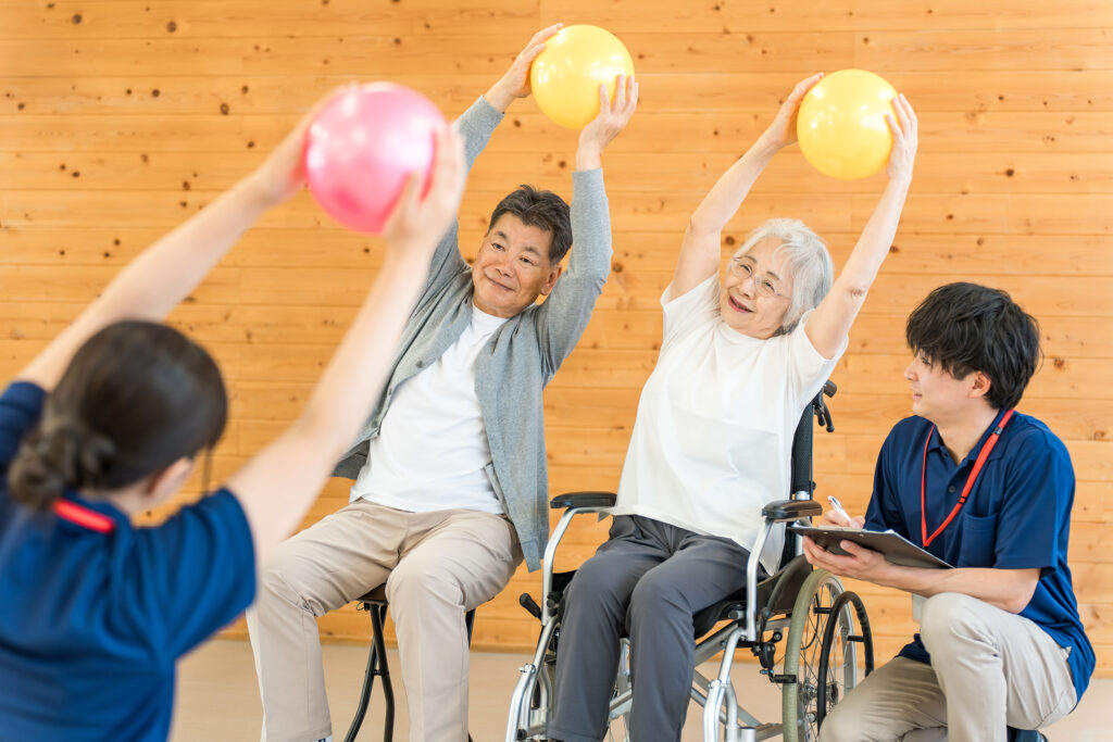秋を元気に過ごすために　～体調管理と通所リハビリテーションの大切さ～
